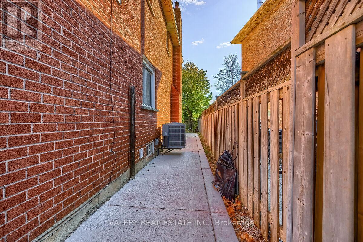 Unknown Address, ,    - Photo 2 - W13728150