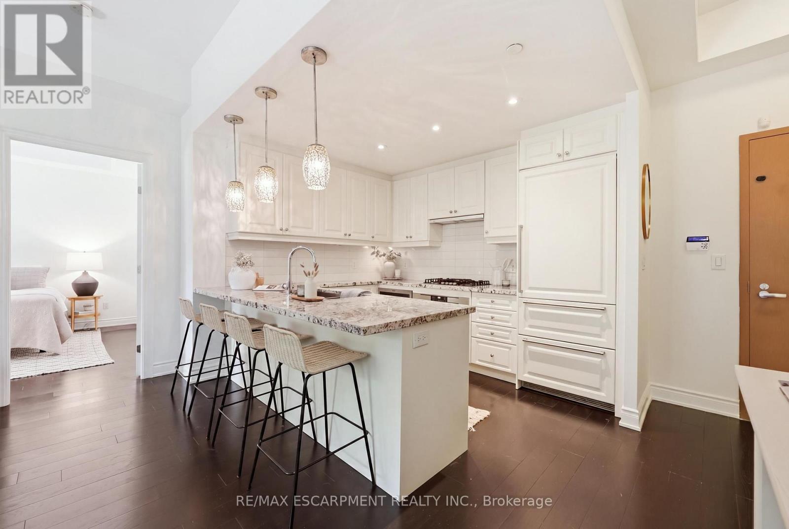 110 - 3500 Lakeshore Road W, Oakville, Ontario  L6L 0B4 - Photo 6 - W13728226