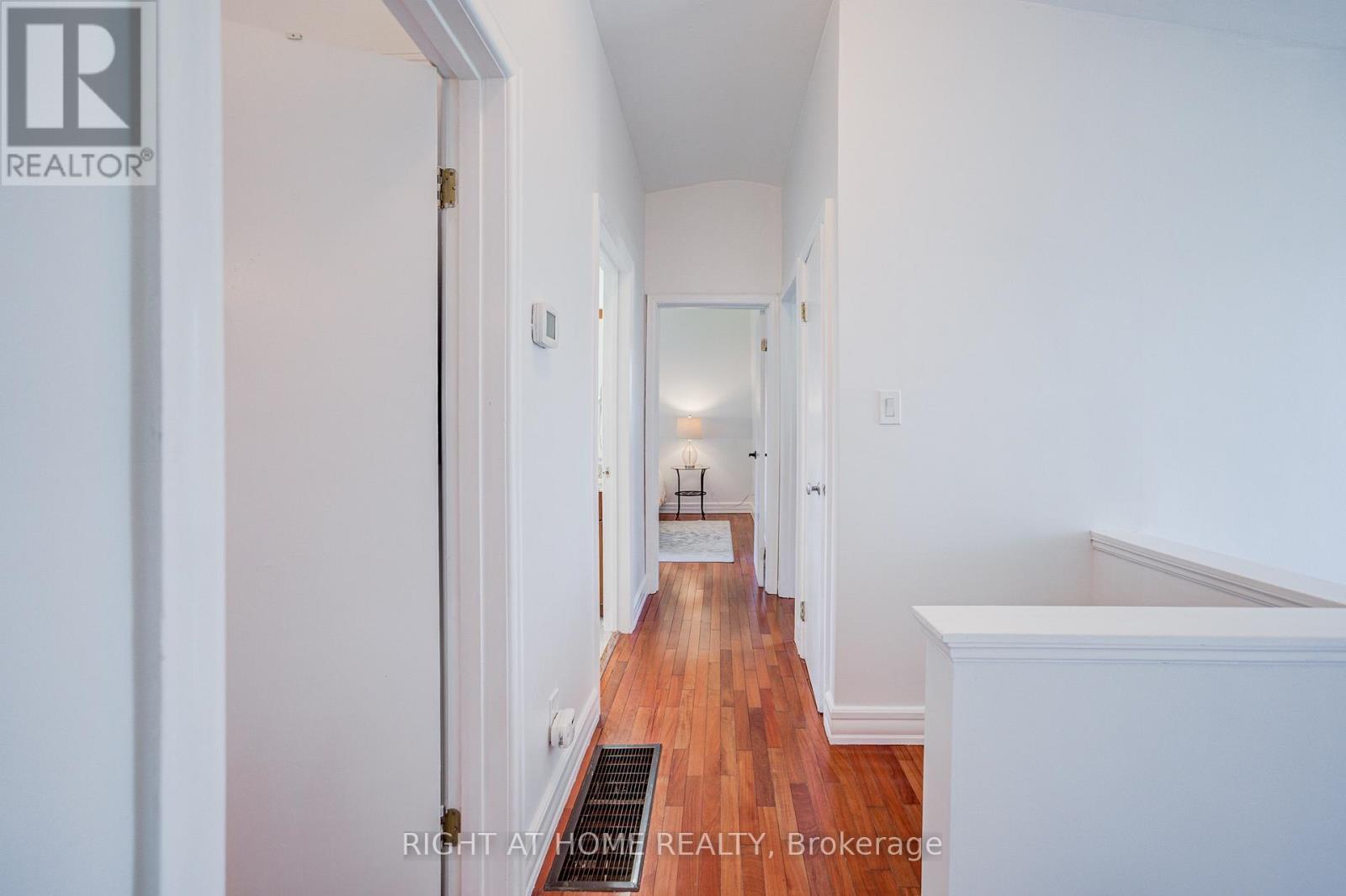 1600 Boxwood Way, Mississauga, Ontario  L5E 2Y1 - Photo 21 - W13728232