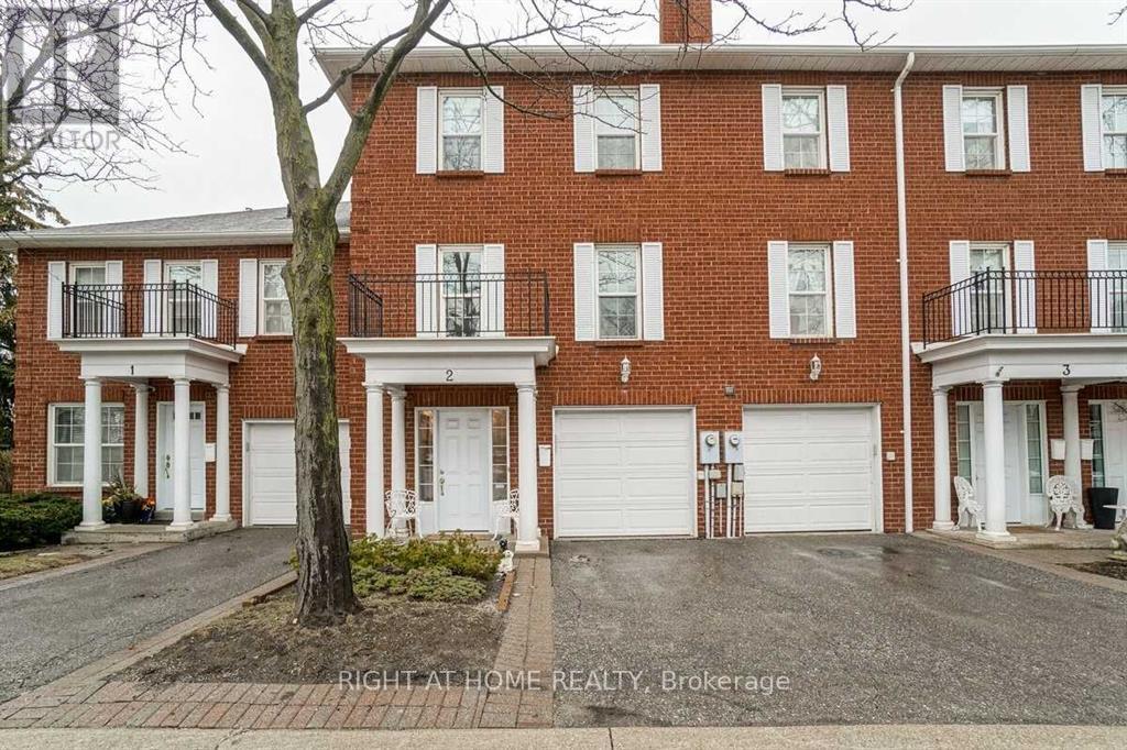 2 Stornwood Court, Brampton, Ontario  L6W 4H4 - Photo 1 - W13728246