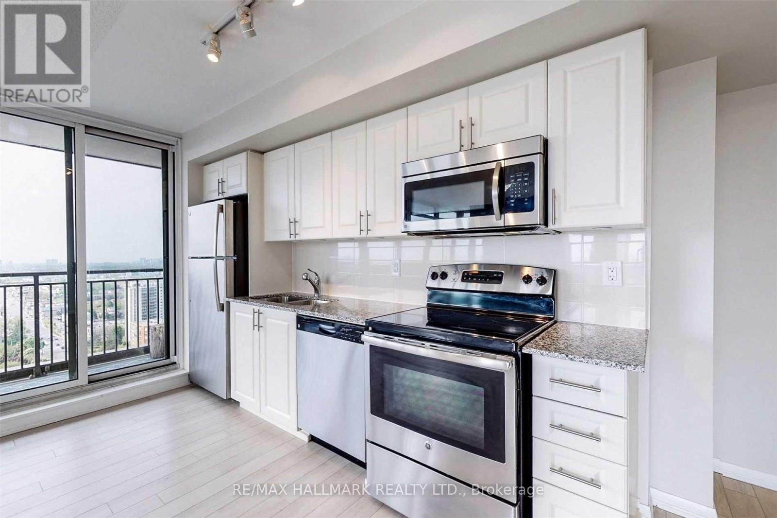 2607 - 830 Lawrence Avenue W, Toronto, Ontario  M6A 0B6 - Photo 2 - W13728256