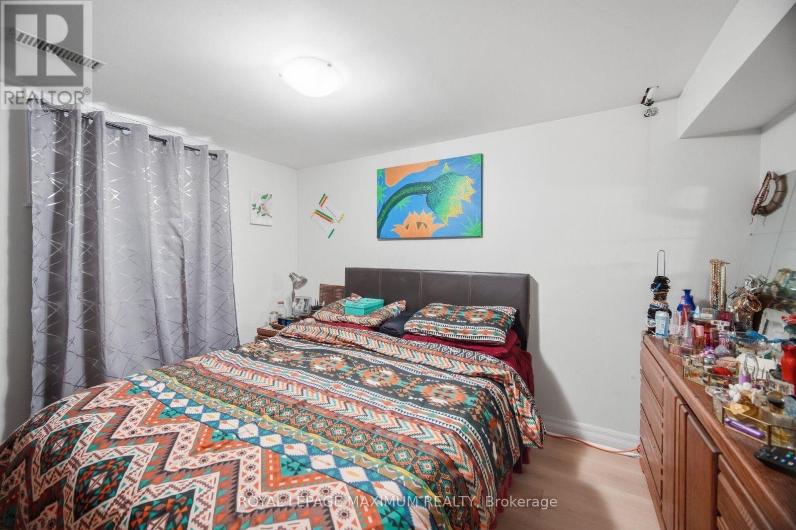 96 Wallasey Avenue, Toronto, Ontario  M9M 1E4 - Photo 18 - W13728282