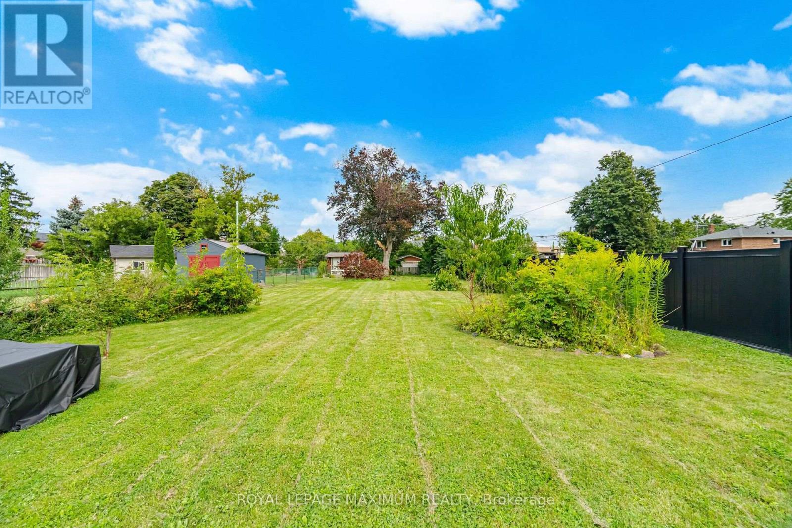 96 Wallasey Avenue, Toronto, Ontario  M9M 1E4 - Photo 24 - W13728282
