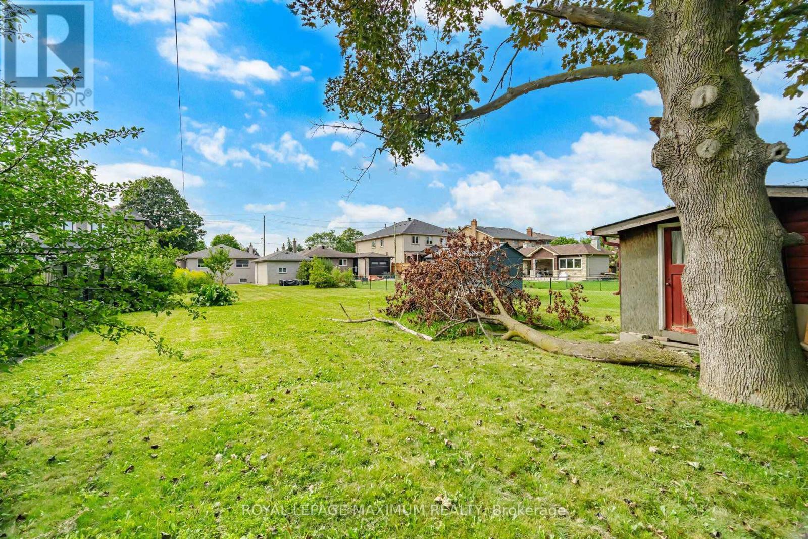 96 Wallasey Avenue, Toronto, Ontario  M9M 1E4 - Photo 25 - W13728282