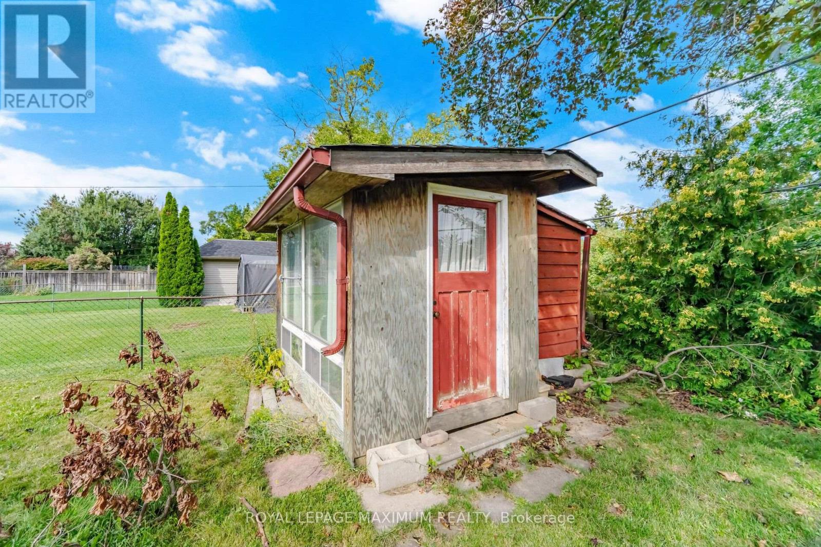 96 Wallasey Avenue, Toronto, Ontario  M9M 1E4 - Photo 26 - W13728282