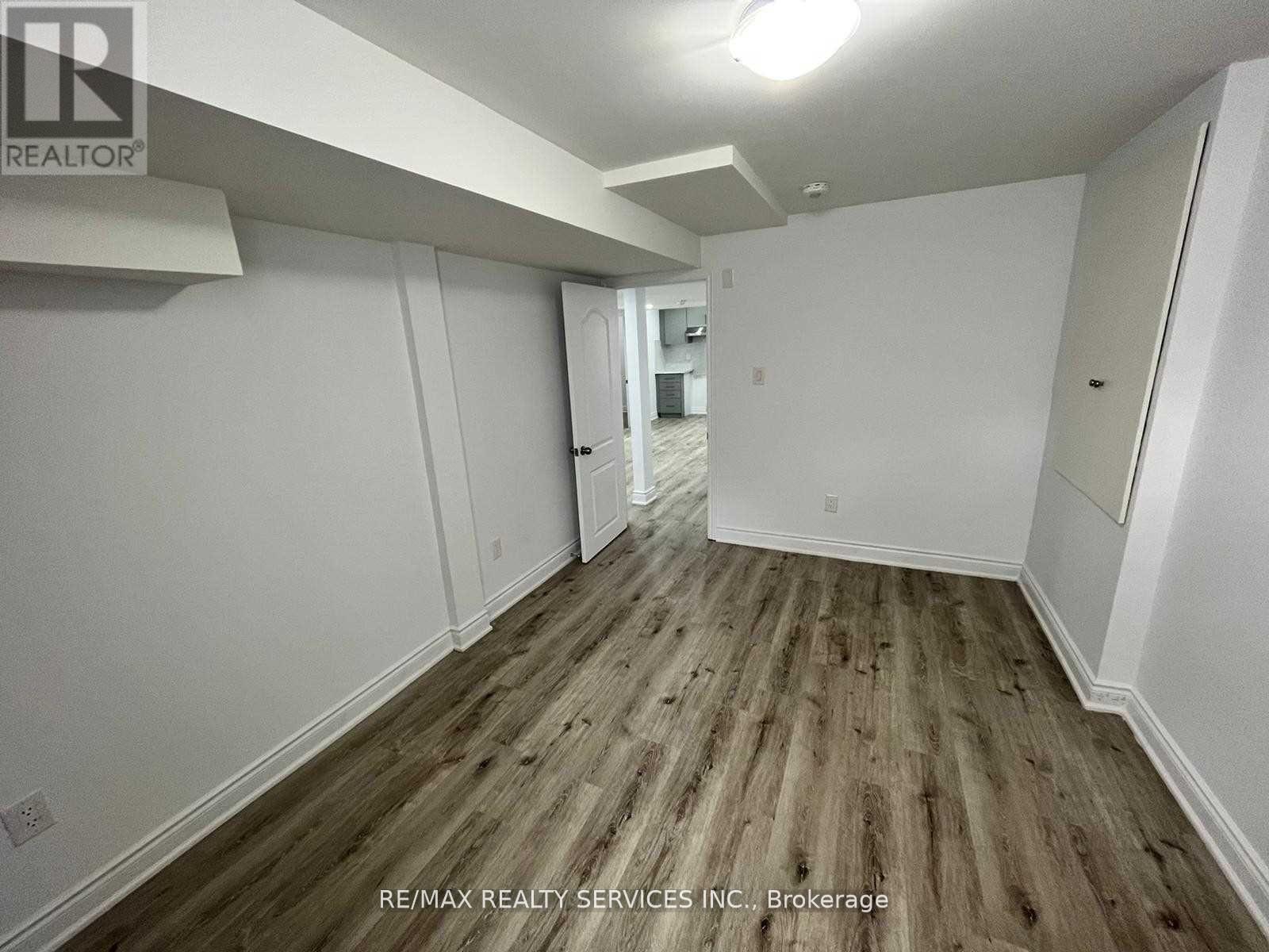 Bsmt - 35 Seahorse Avenue, Brampton, Ontario L6V 4N7 - Photo 18 - W13728298