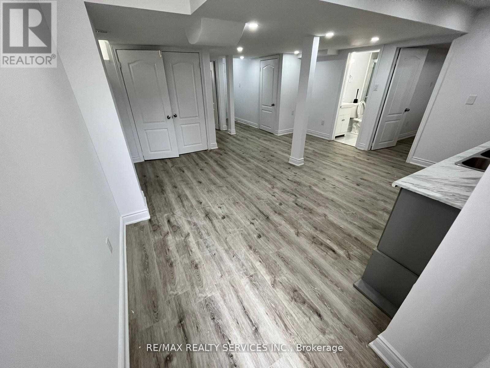 Bsmt - 35 Seahorse Avenue, Brampton, Ontario L6V 4N7 - Photo 3 - W13728298
