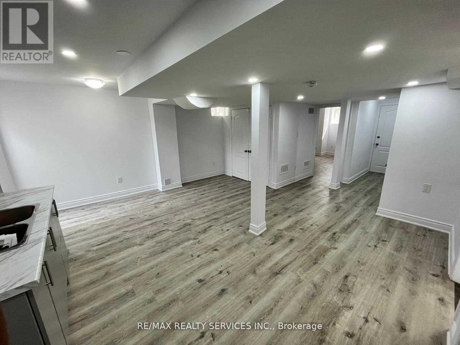 Bsmt - 35 Seahorse Avenue, Brampton, Ontario L6V 4N7 - Photo 5 - W13728298