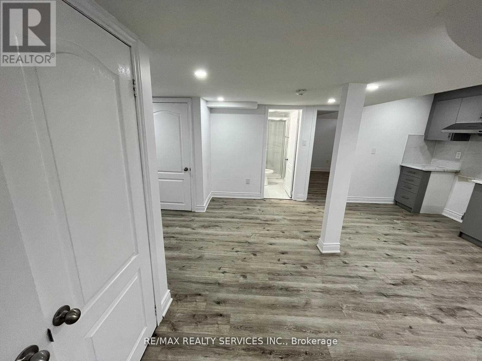 Bsmt - 35 Seahorse Avenue, Brampton, Ontario L6V 4N7 - Photo 9 - W13728298