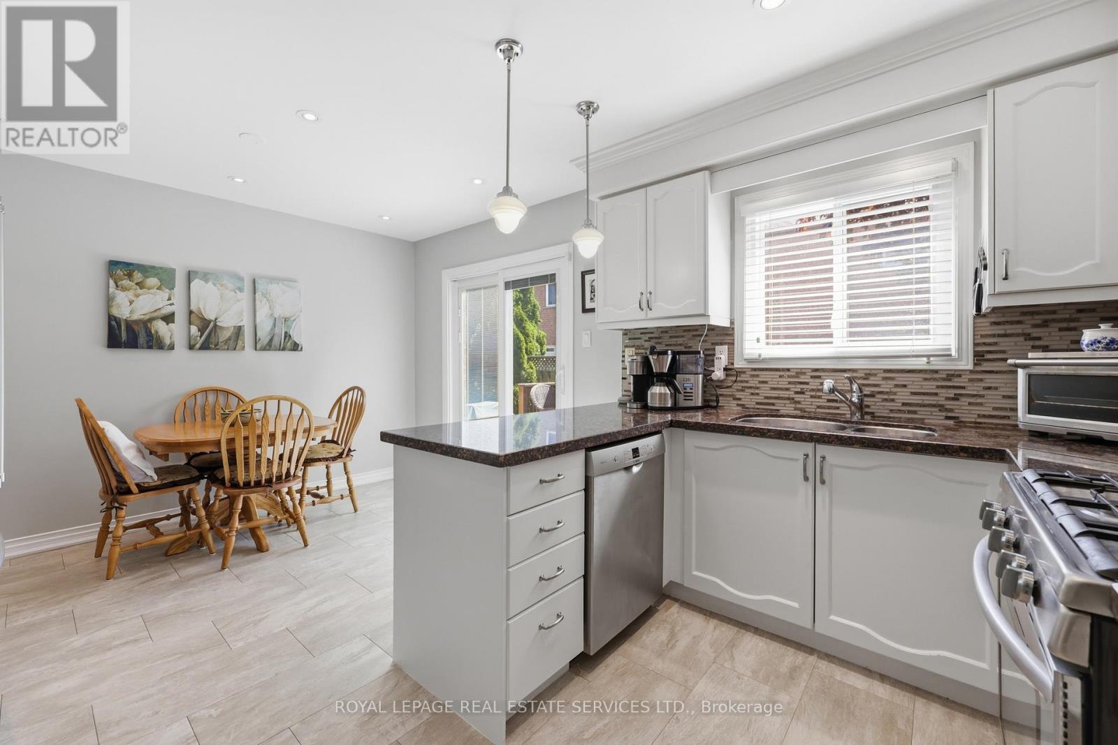1118 GLEN VALLEY ROAD, Oakville, Ontario