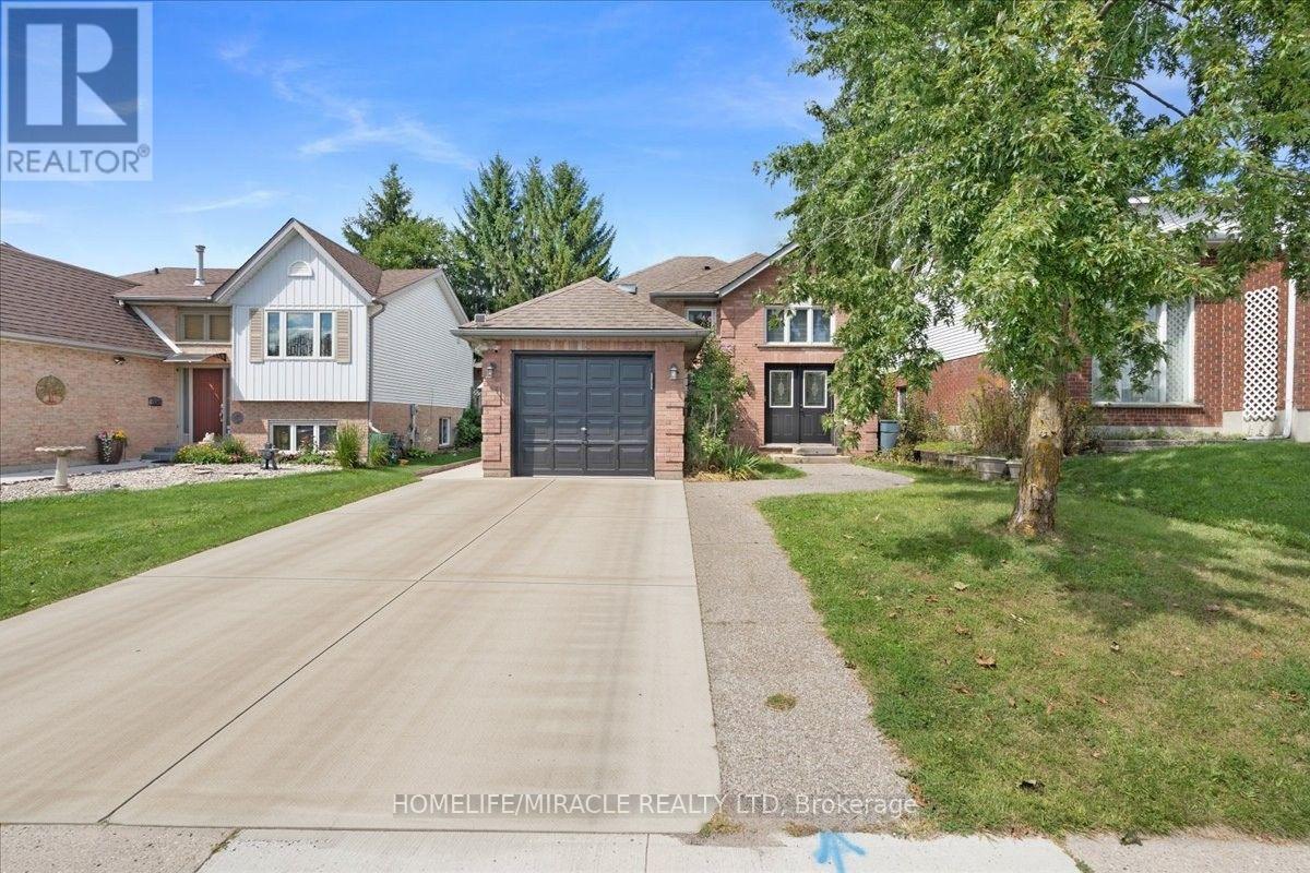 150 Bankside Drive, Kitchener, Ontario  N2N 3E4 - Photo 2 - X13728166