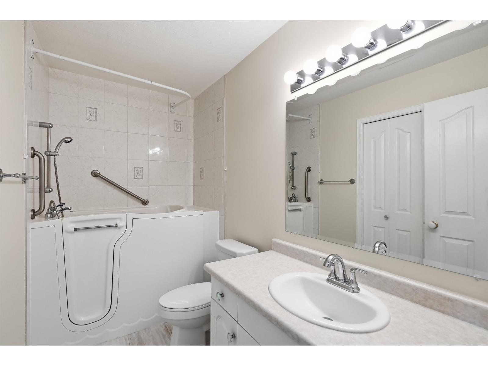 411 2626 Countess Street, Abbotsford, British Columbia  V2T 2V7 - Photo 22 - R3159779