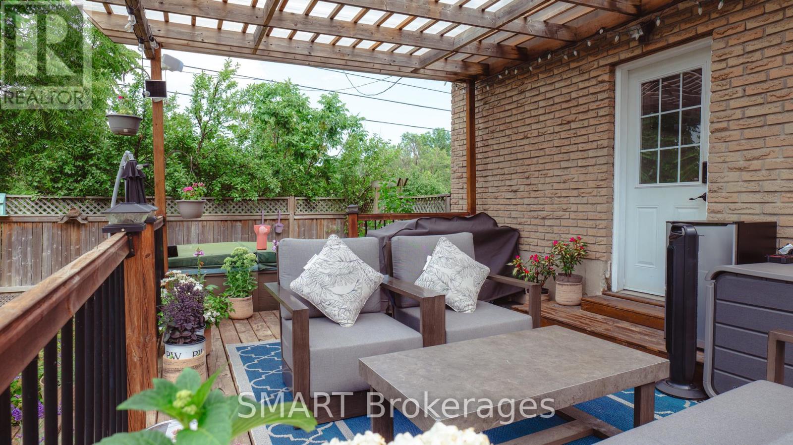 23 Moffatt Street, St. Catharines, Ontario  L2P 2L4 - Photo 11 - X13681154