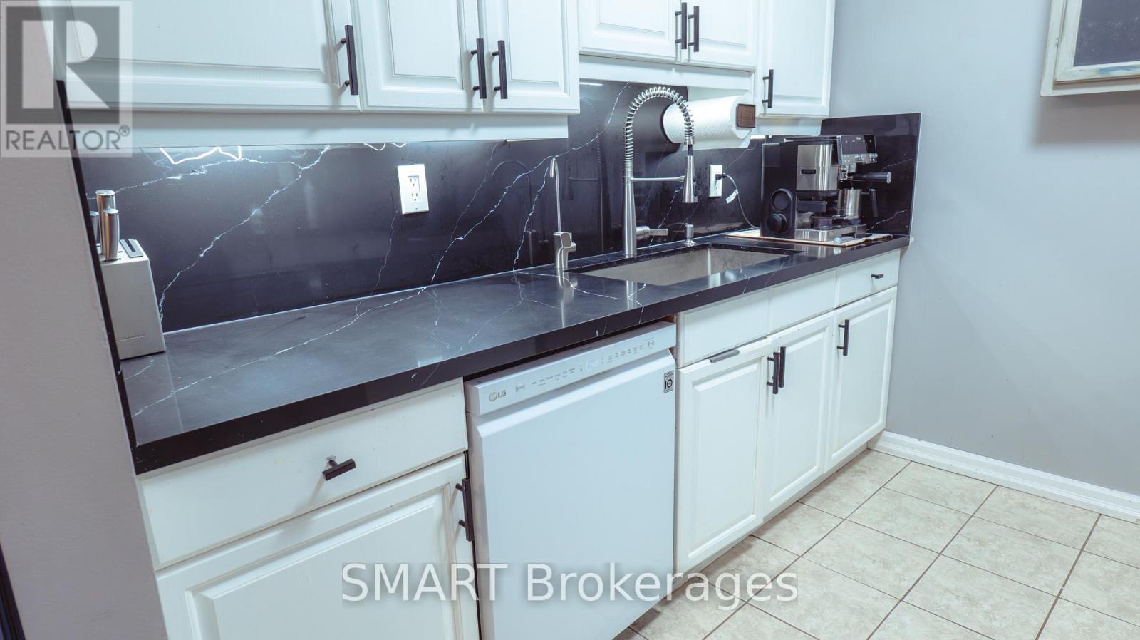 23 Moffatt Street, St. Catharines, Ontario  L2P 2L4 - Photo 16 - X13681154