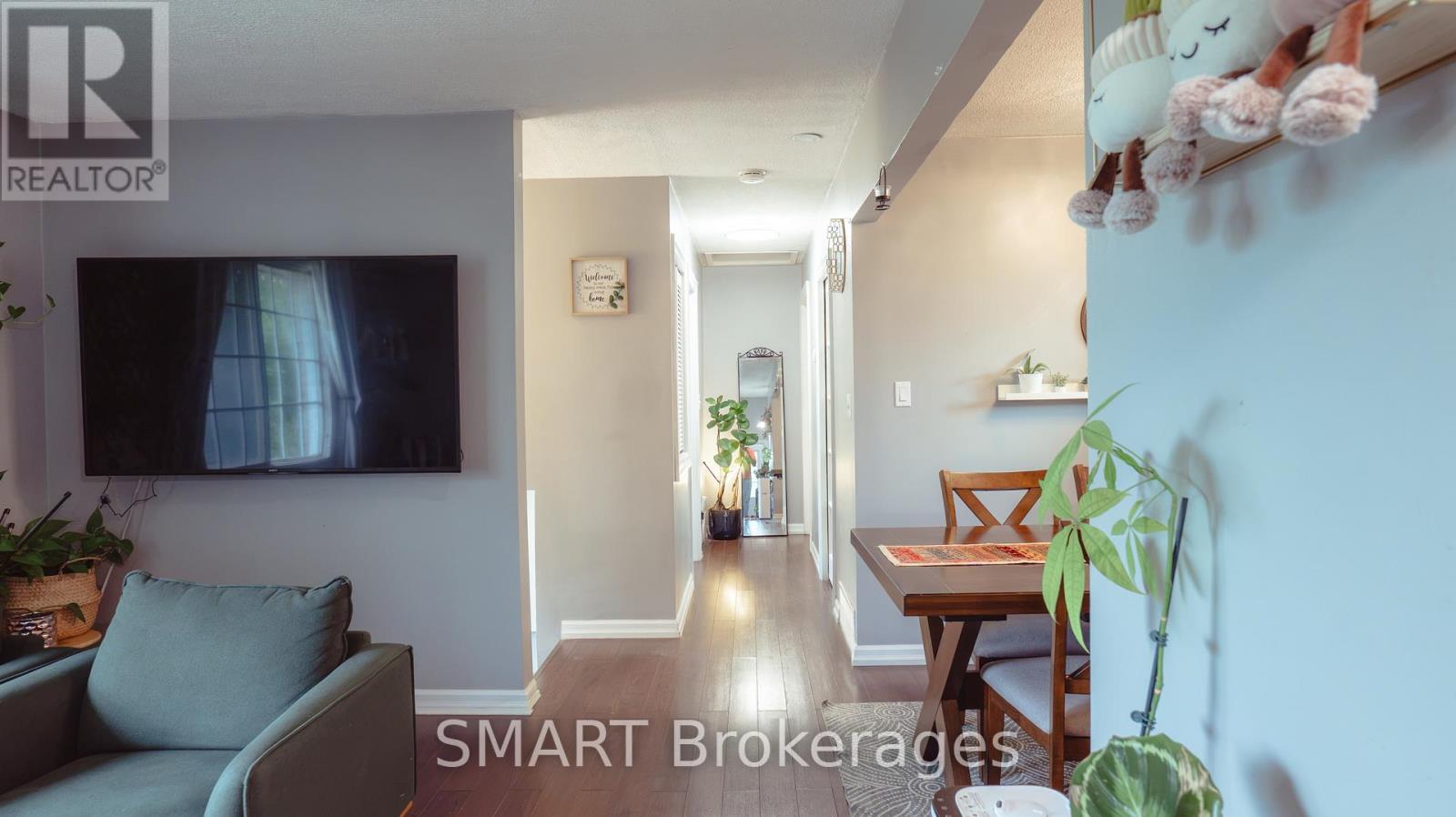 23 Moffatt Street, St. Catharines, Ontario  L2P 2L4 - Photo 12 - X13681154