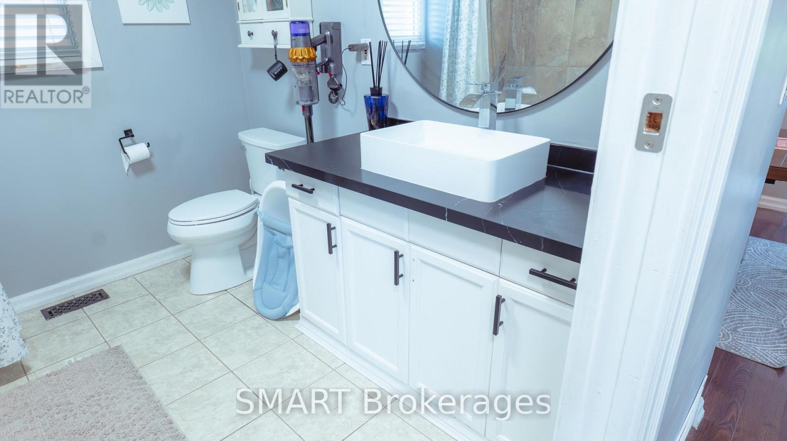 23 Moffatt Street, St. Catharines, Ontario  L2P 2L4 - Photo 15 - X13681154