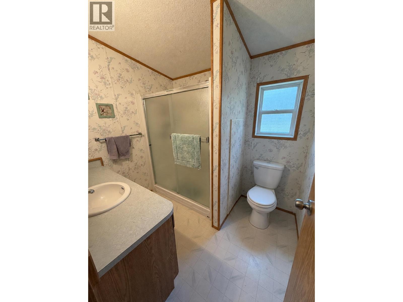 4580 Canim Hendrix Road, 100 Mile House, British Columbia  V0K 1M0 - Photo 6 - R3159463