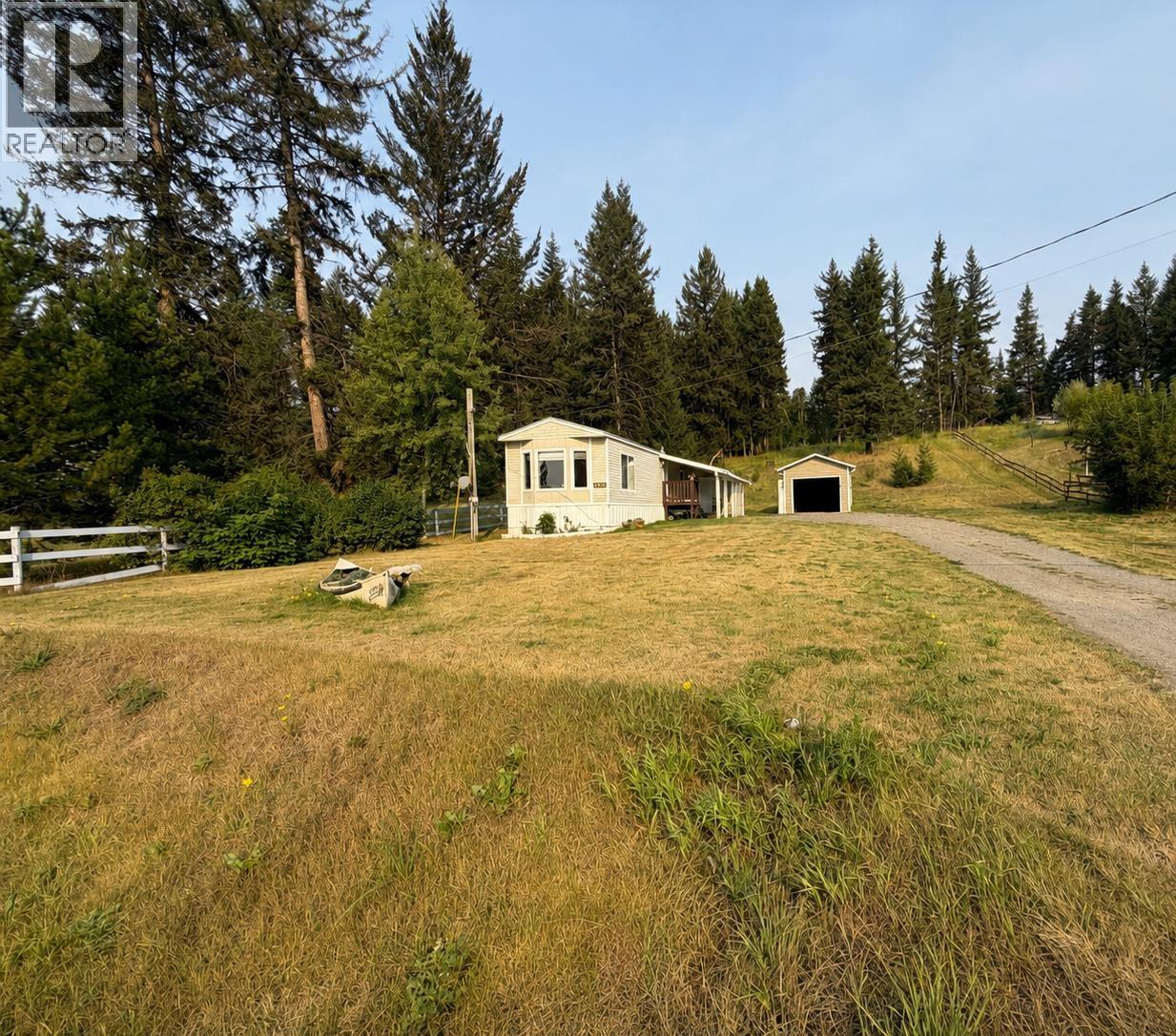 4580 Canim Hendrix Road, 100 Mile House, British Columbia  V0K 1M0 - Photo 1 - R3159463