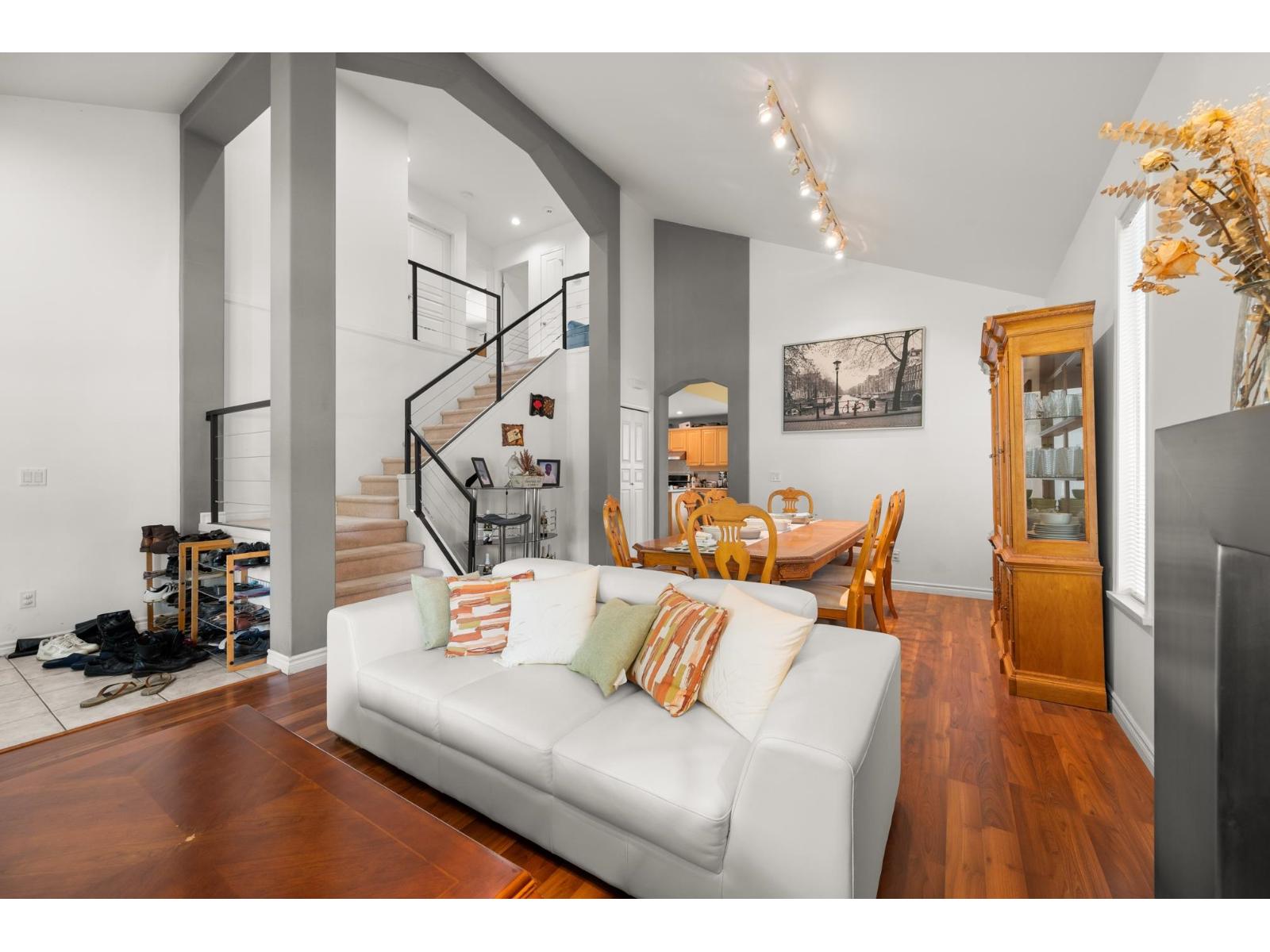 7530 146 Street, Surrey, British Columbia  V3S 8T9 - Photo 4 - R3159981