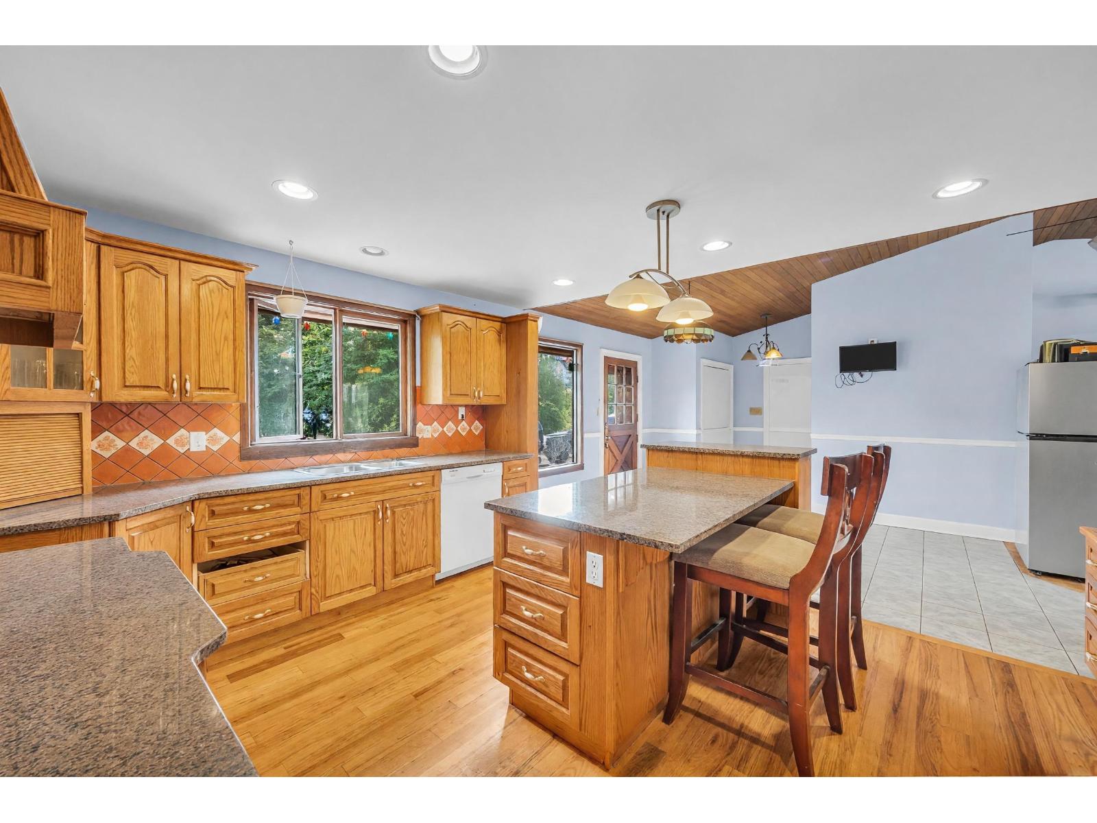 2223 232 Street, Langley, British Columbia  V2Z 2Z9 - Photo 8 - R3159960