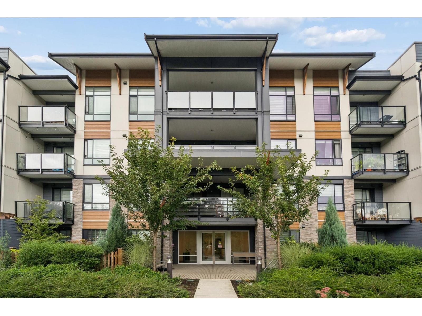 326 7506 199a Street, Langley, British Columbia  V2Y 3K9 - Photo 2 - R3159899