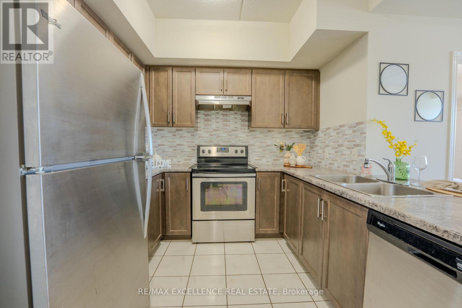 420 - 640 Sauve Street, Milton, Ontario L9T 9A7 - Photo 5 - W13725404