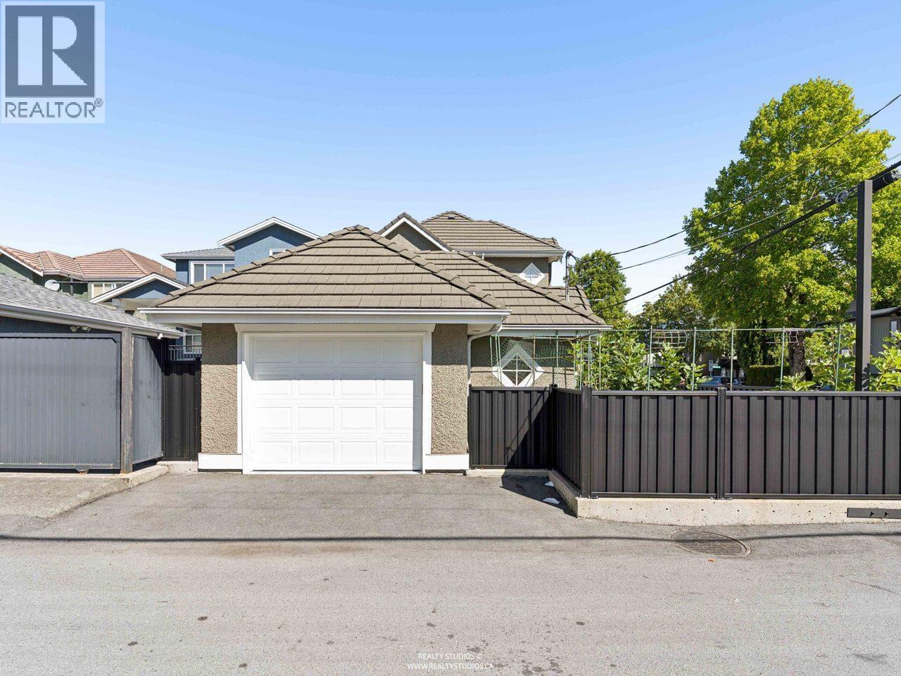 255 Carleton Avenue, Burnaby, British Columbia  V5C 6S9 - Photo 31 - R3159947