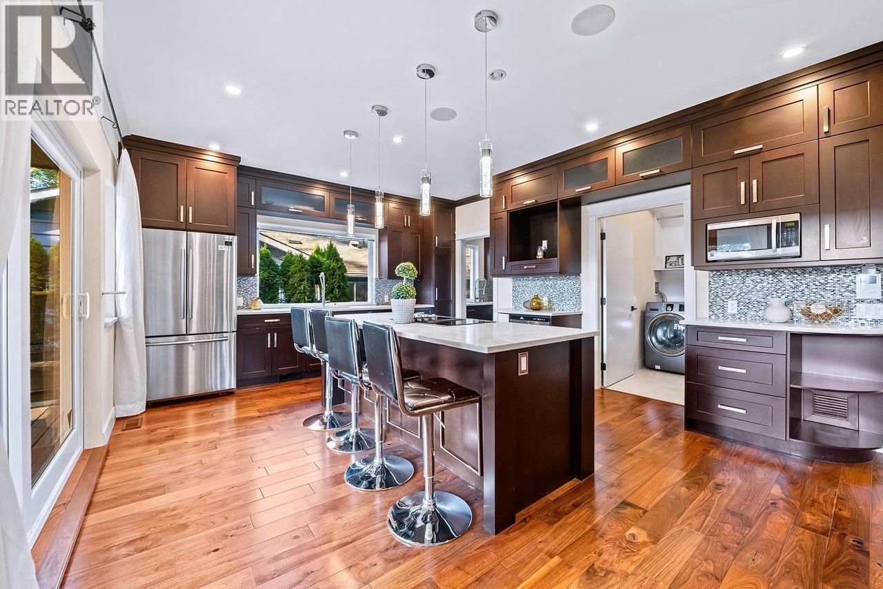 839 W 20th Street, North Vancouver, British Columbia  V7P 2B5 - Photo 10 - R3159952