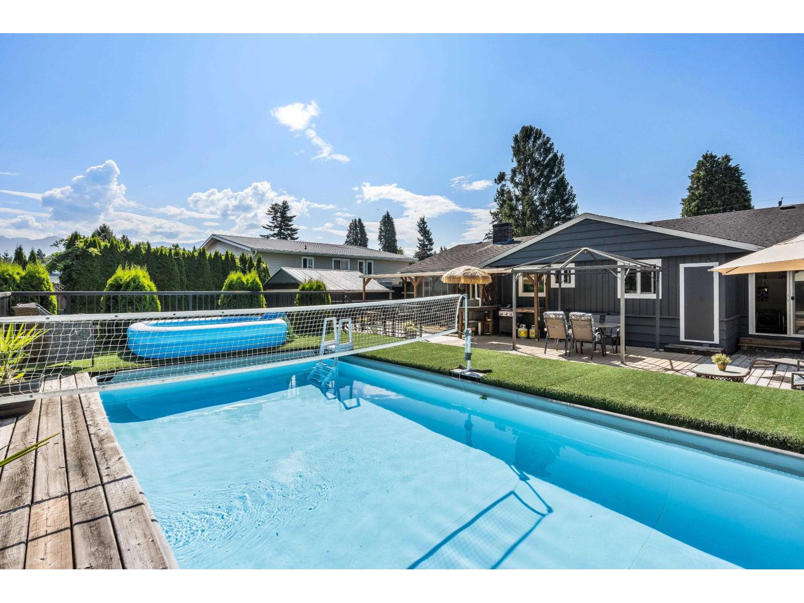 46465 Brooks Avenue, Chilliwack Proper South, Chilliwack, British Columbia  V2P 1C6 - Photo 1 - R3144720