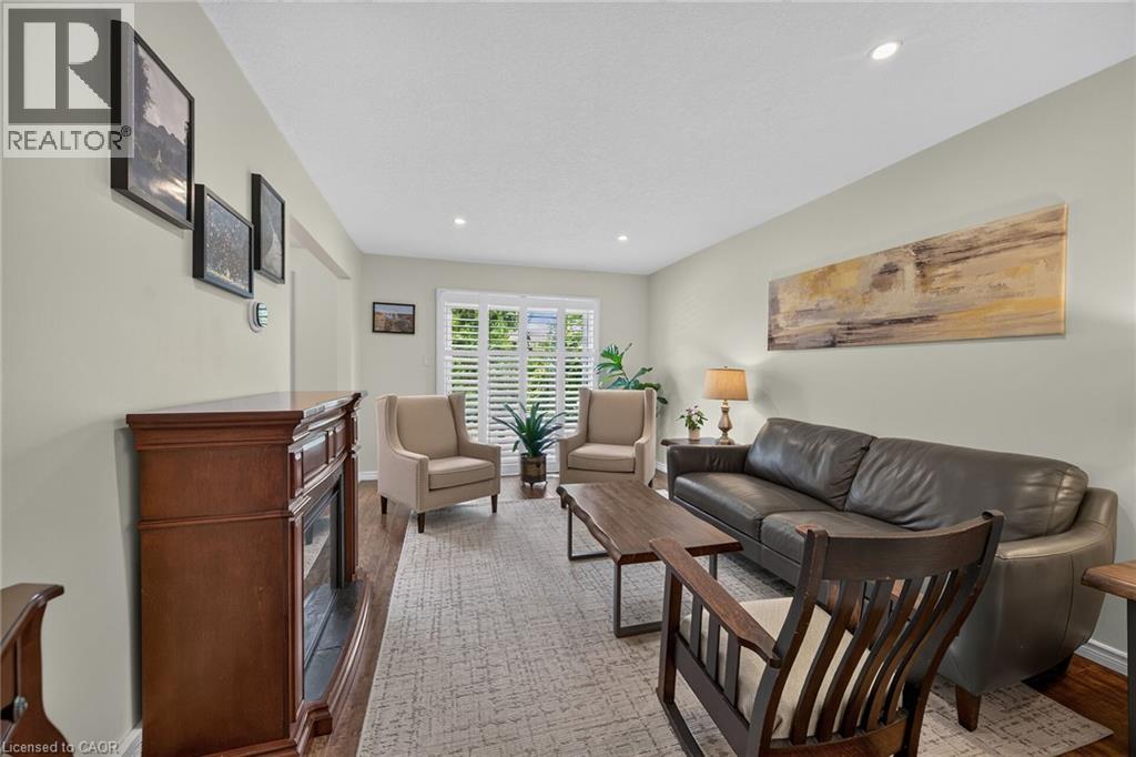 30 Regent Avenue Unit# 56, Hamilton, Ontario  L9B 1B3 - Photo 3 - 40852783
