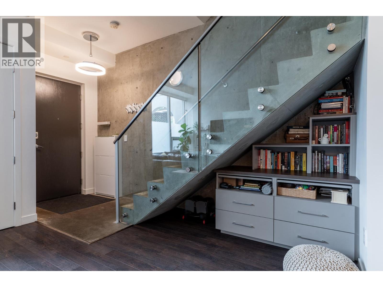 182 E 17th Avenue, Vancouver, British Columbia  V5V 1A4 - Photo 6 - R3159748