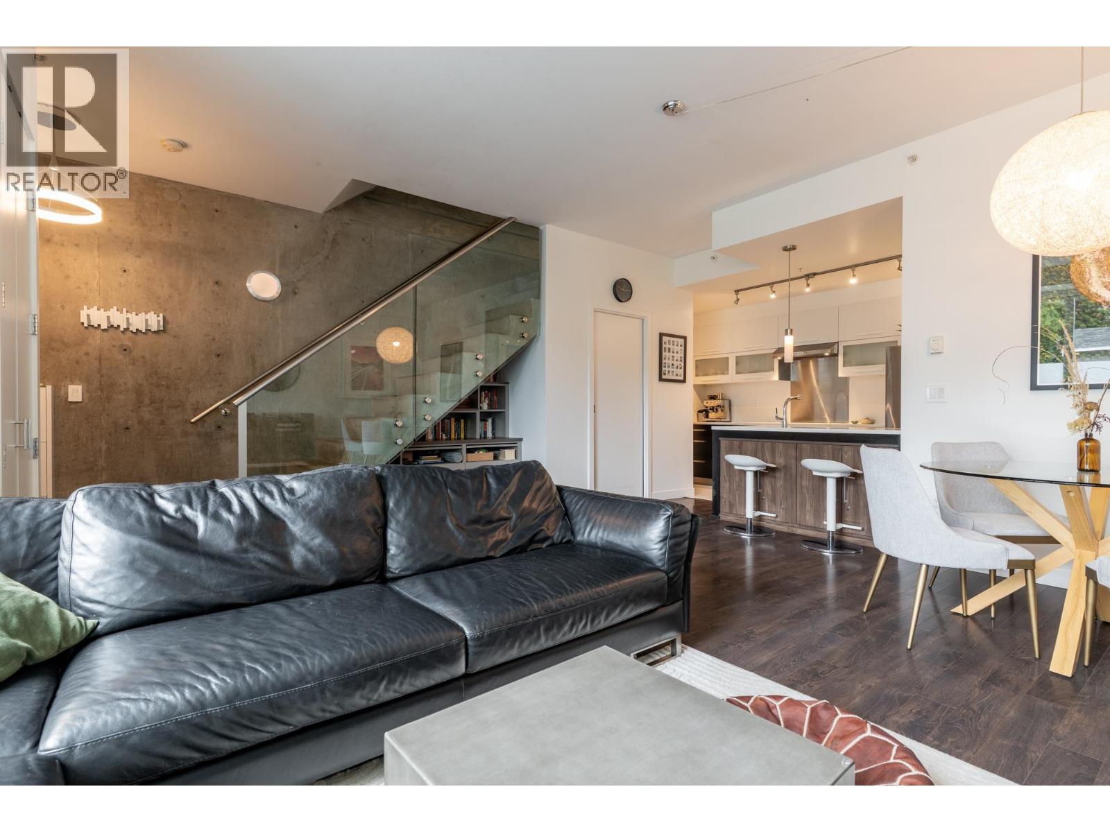 182 E 17th Avenue, Vancouver, British Columbia  V5V 1A4 - Photo 11 - R3159748