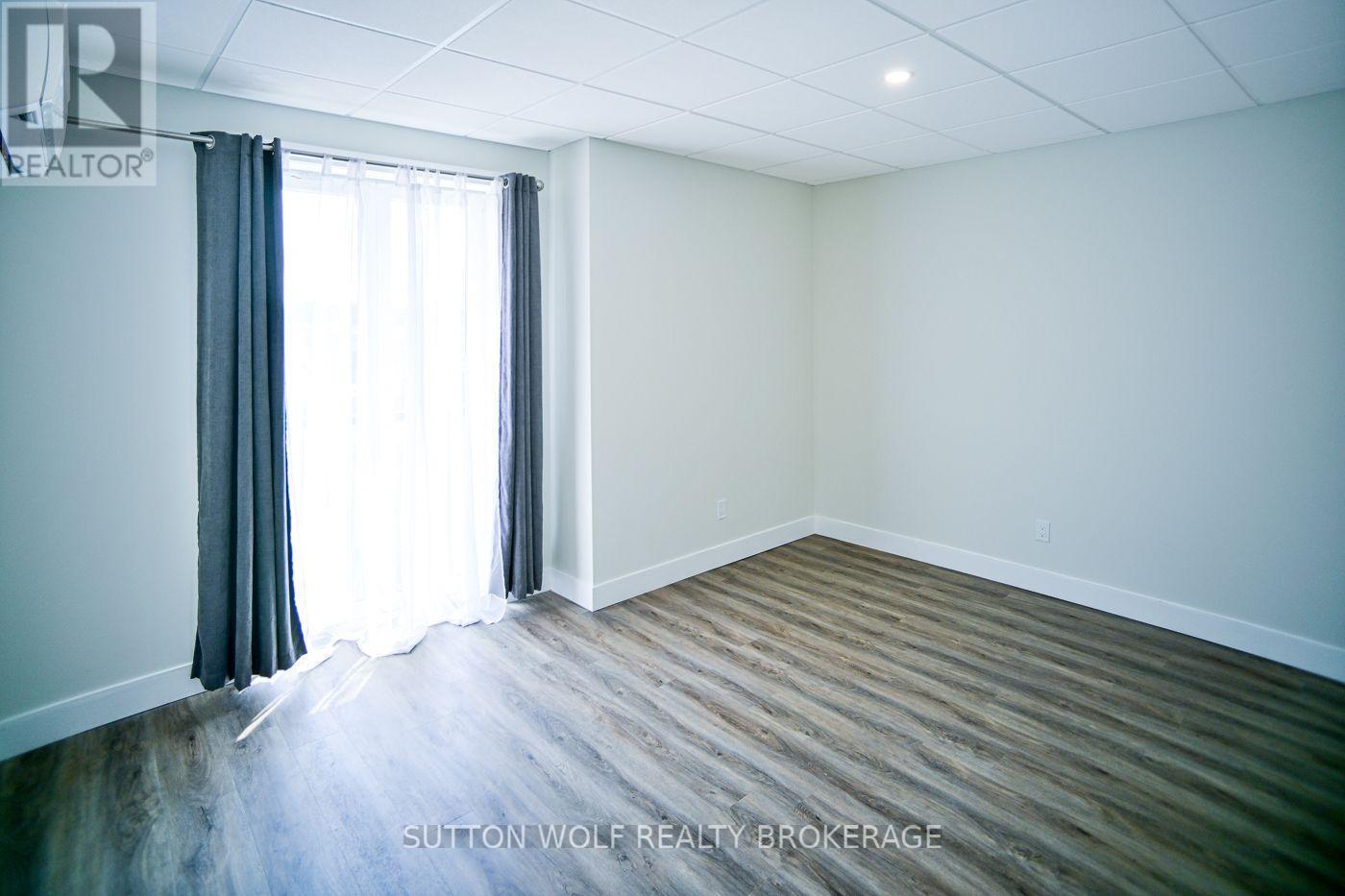 301 - 19 Centre Street W, Strathroy-Caradoc, Ontario N7G 1Y5 - Photo 19 - X13728430