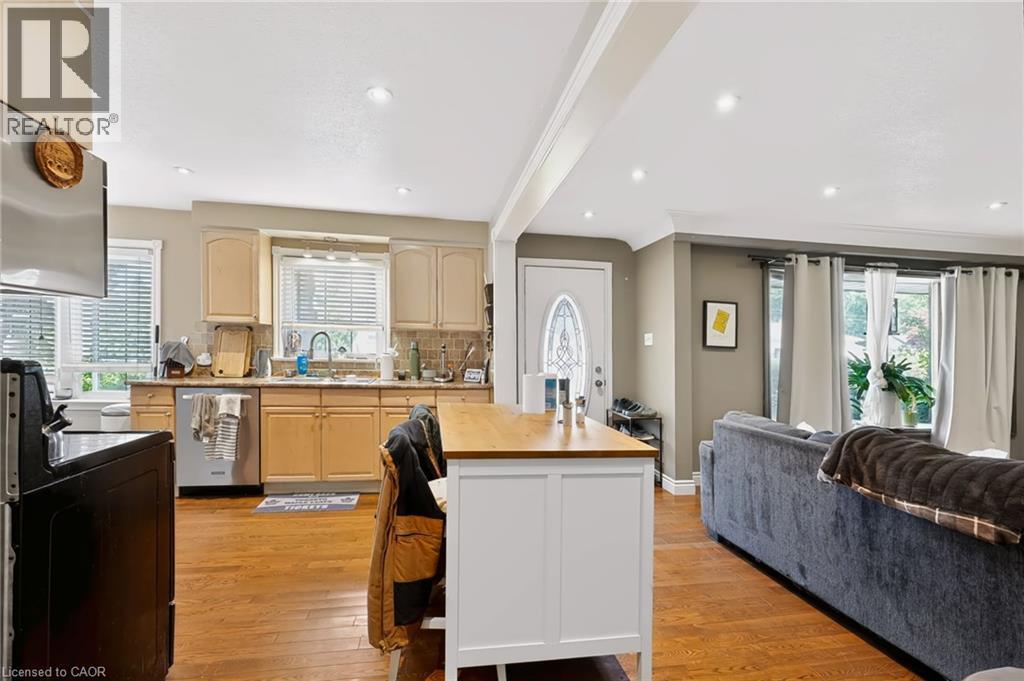 1046 Shepherds Drive, Burlington, Ontario  L7T 3R3 - Photo 13 - 40859257