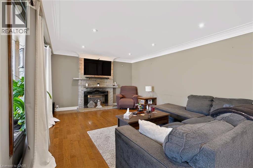 1046 Shepherds Drive, Burlington, Ontario  L7T 3R3 - Photo 14 - 40859257