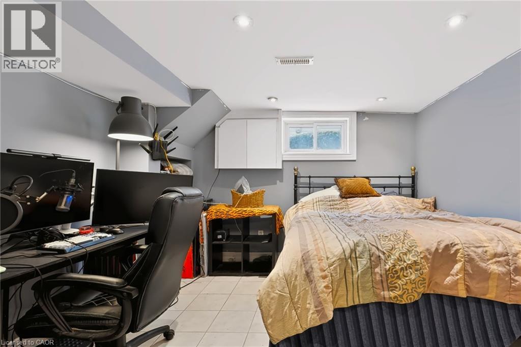 1046 Shepherds Drive, Burlington, Ontario  L7T 3R3 - Photo 27 - 40859257