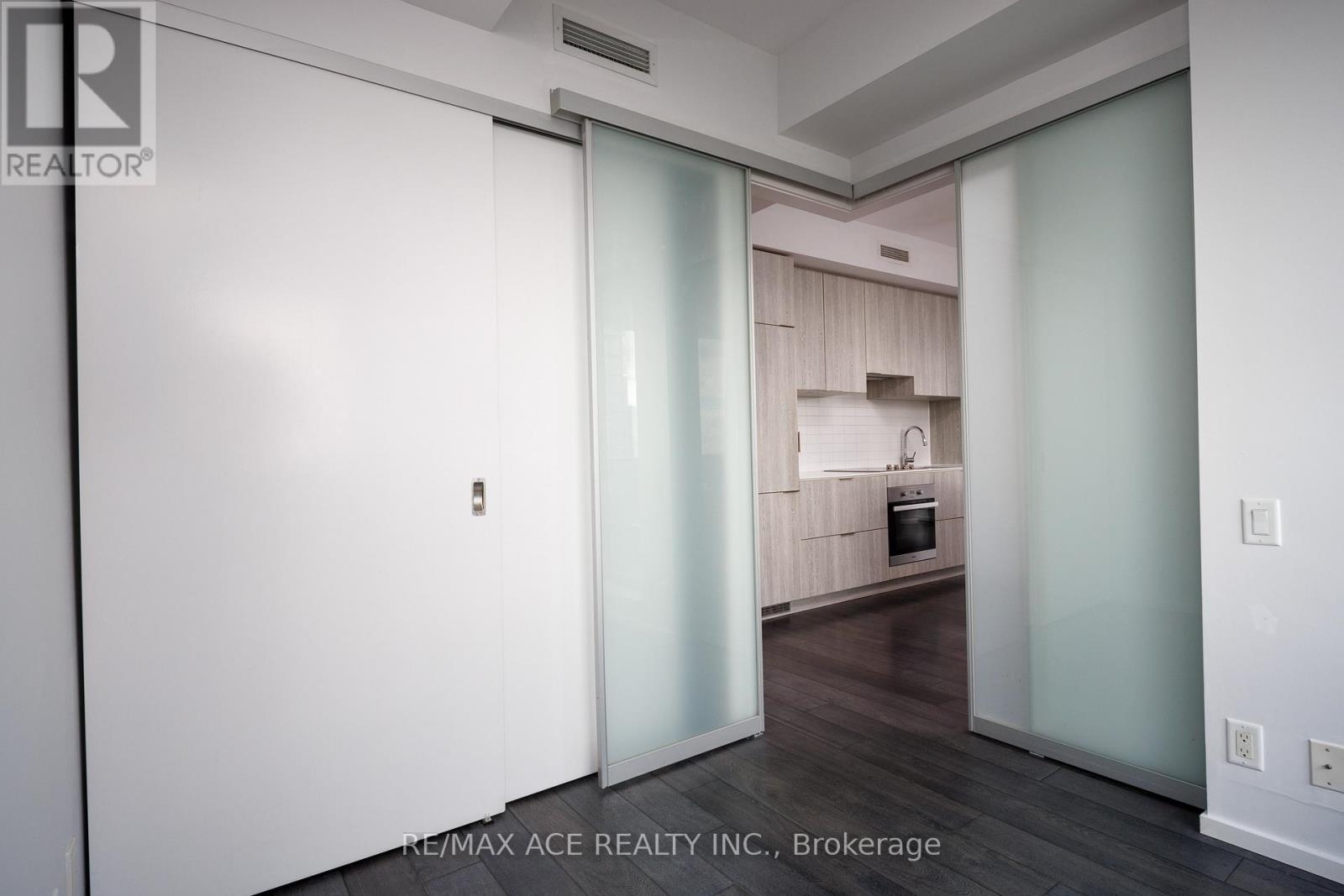 3010 - 5 St Joseph Street, Toronto, Ontario  M4Y 1Z3 - Photo 10 - C13728500