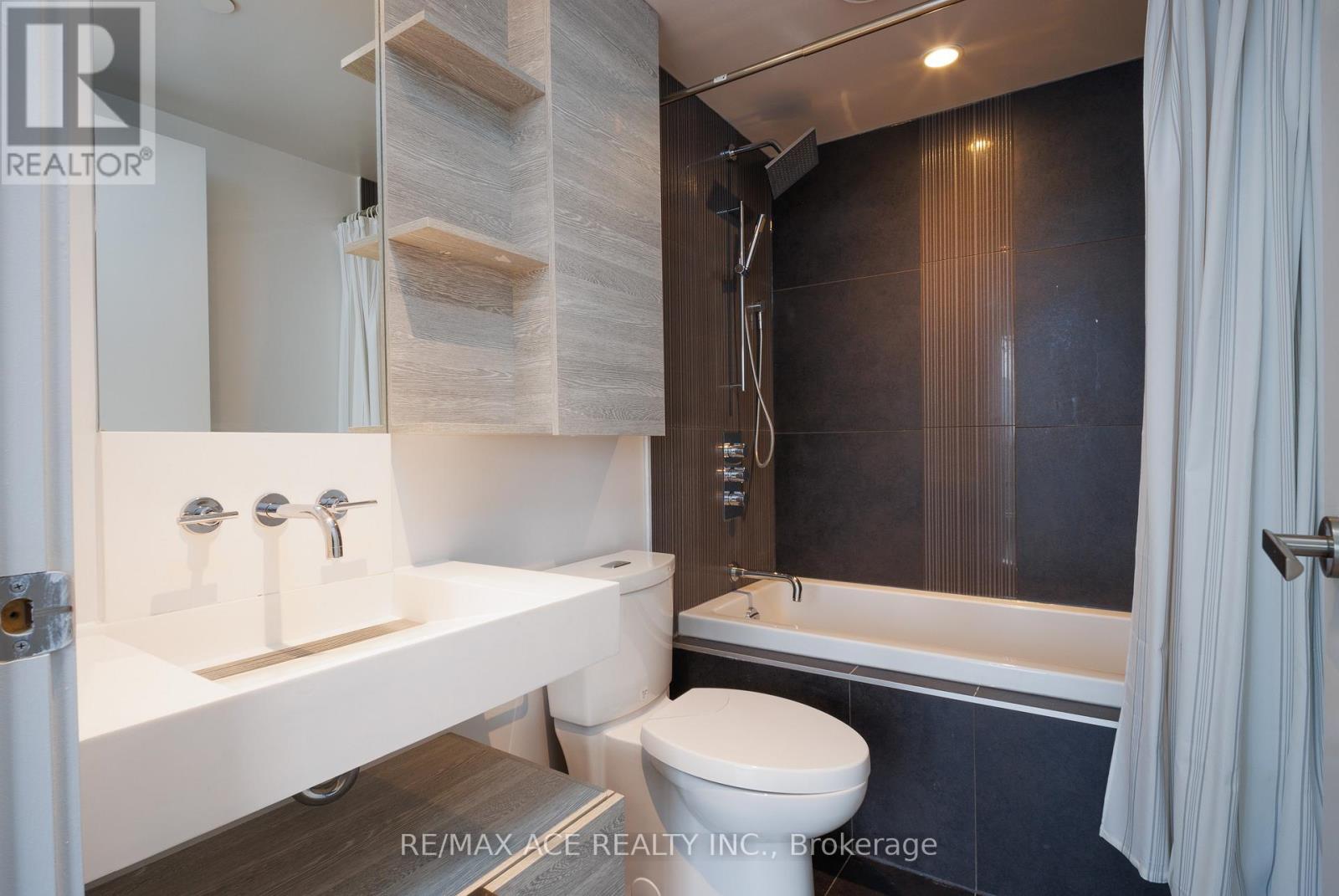 3010 - 5 St Joseph Street, Toronto, Ontario  M4Y 1Z3 - Photo 13 - C13728500