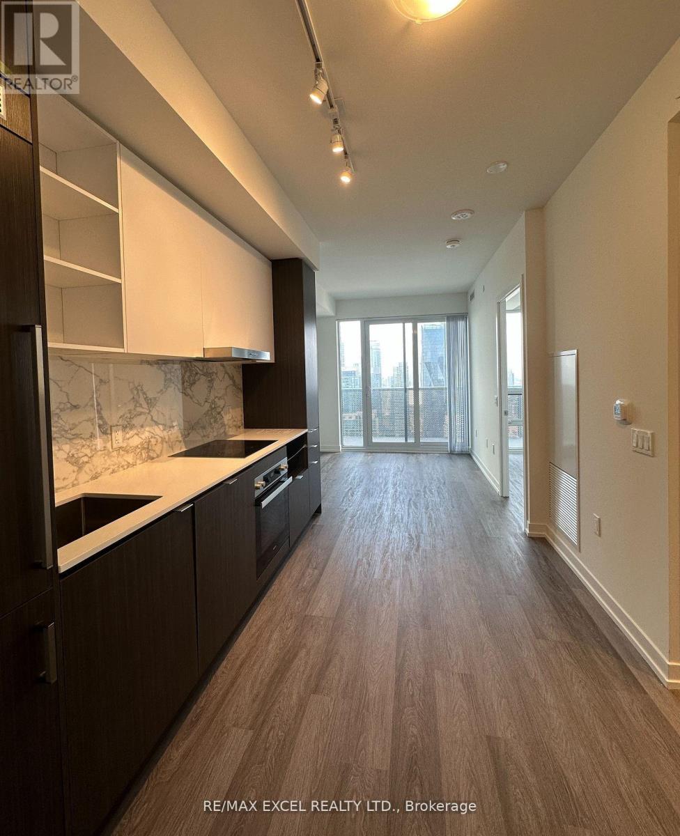5915 - 55 Cooper Street, Toronto, Ontario  M5E 0G1 - Photo 3 - C13728522