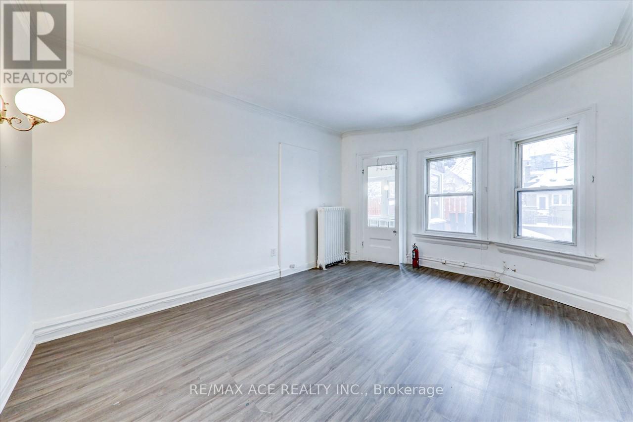 1 - Flr2 - 173 Spadina Road, Toronto, Ontario M5R 2T9 - Photo 7 - C13728532