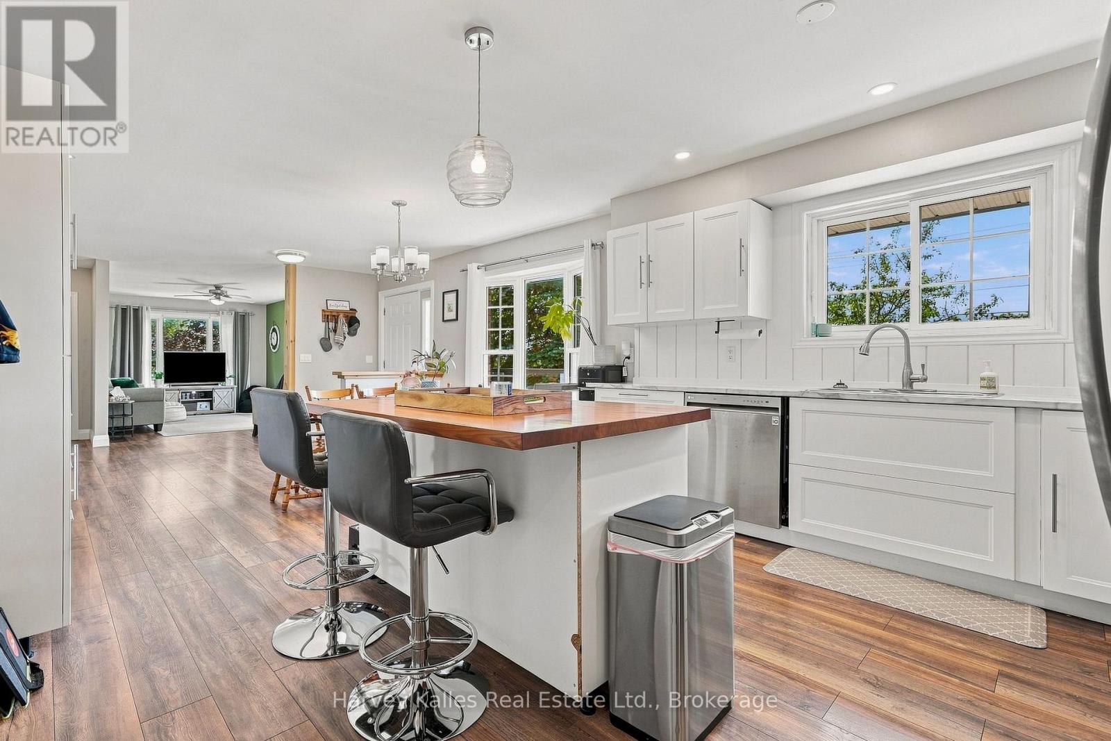 3437 County Rd 2 Road, Prince Edward County, Ontario  K0K 1A0 - Photo 11 - X13728518