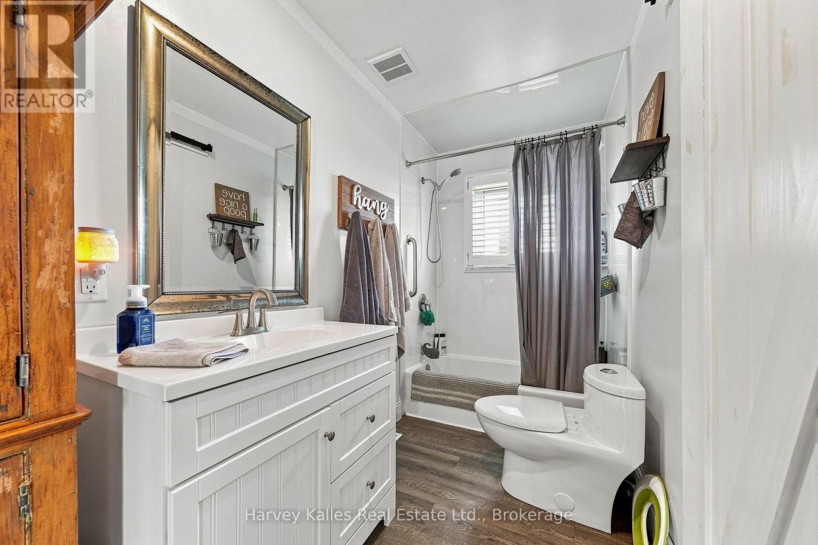 3437 County Rd 2 Road, Prince Edward County, Ontario  K0K 1A0 - Photo 19 - X13728518