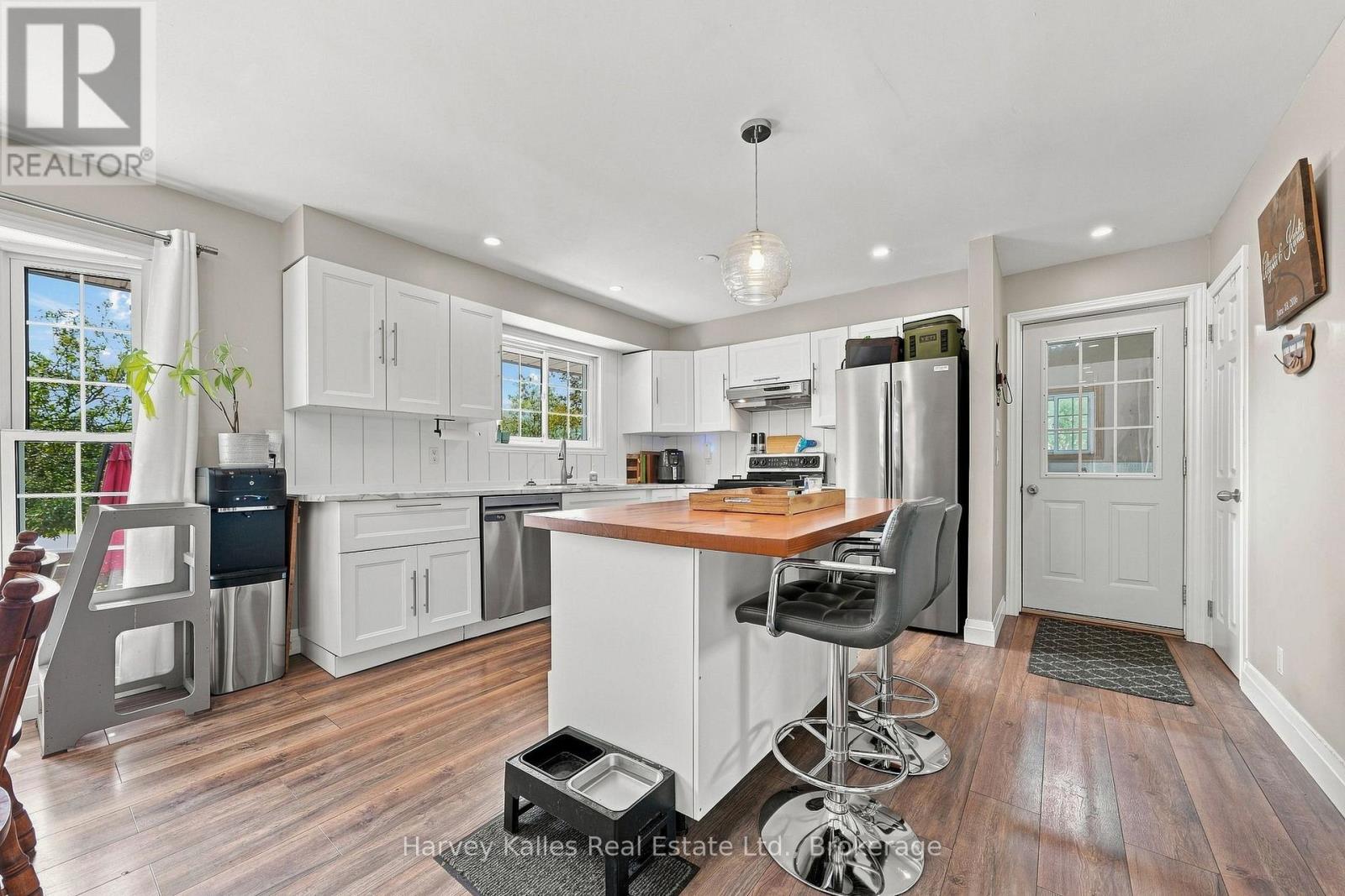 3437 County Rd 2 Road, Prince Edward County, Ontario  K0K 1A0 - Photo 8 - X13728518