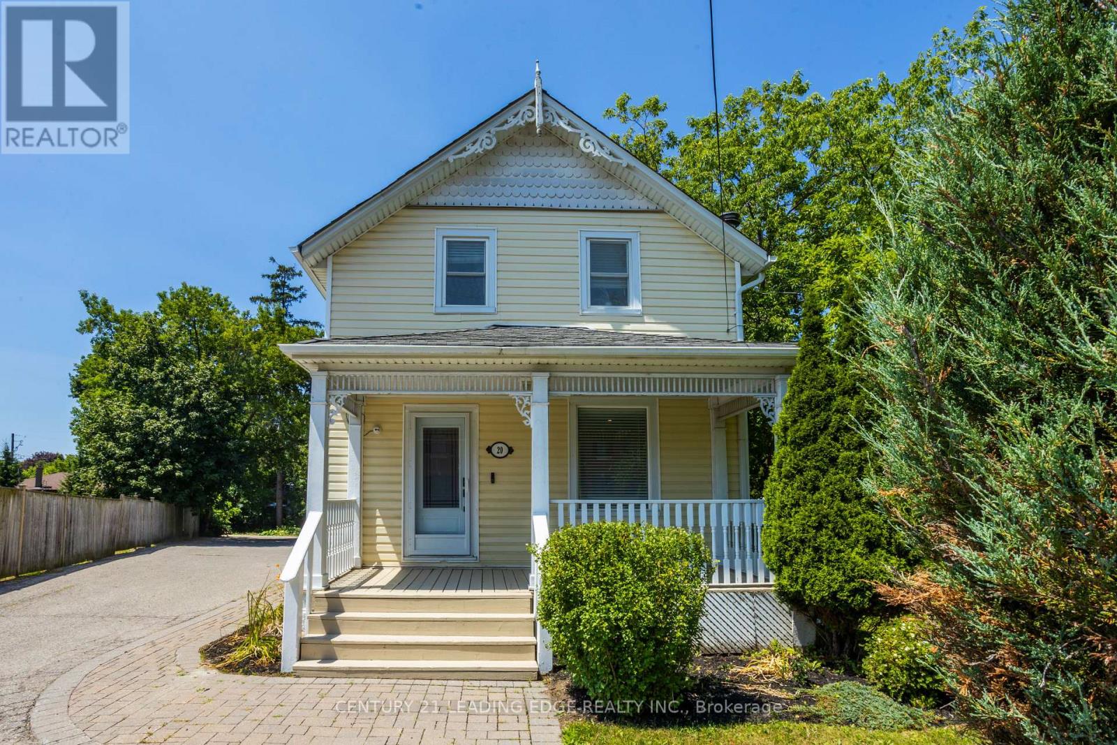 20 Baldwin Street, Whitby, Ontario  L1M 0C7 - Photo 1 - E13728478
