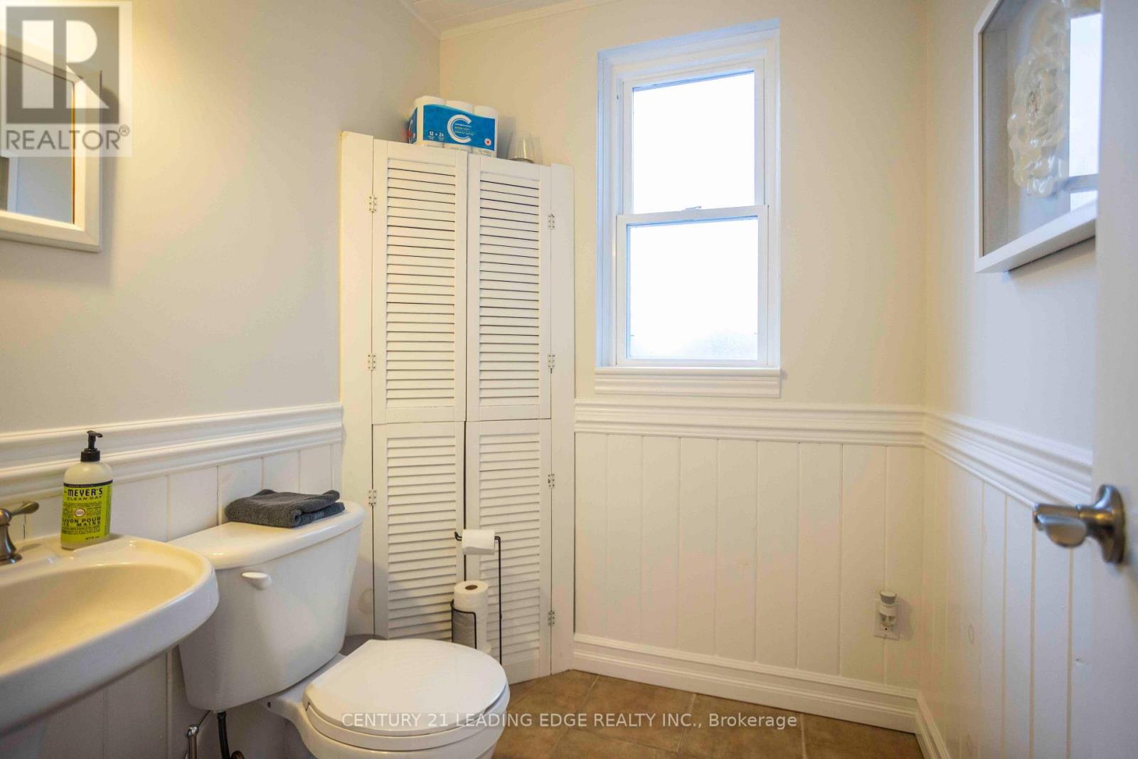 20 Baldwin Street, Whitby, Ontario  L1M 0C7 - Photo 11 - E13728478