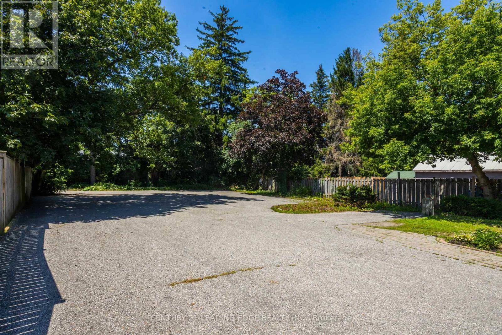 20 Baldwin Street, Whitby, Ontario  L1M 0C7 - Photo 12 - E13728478