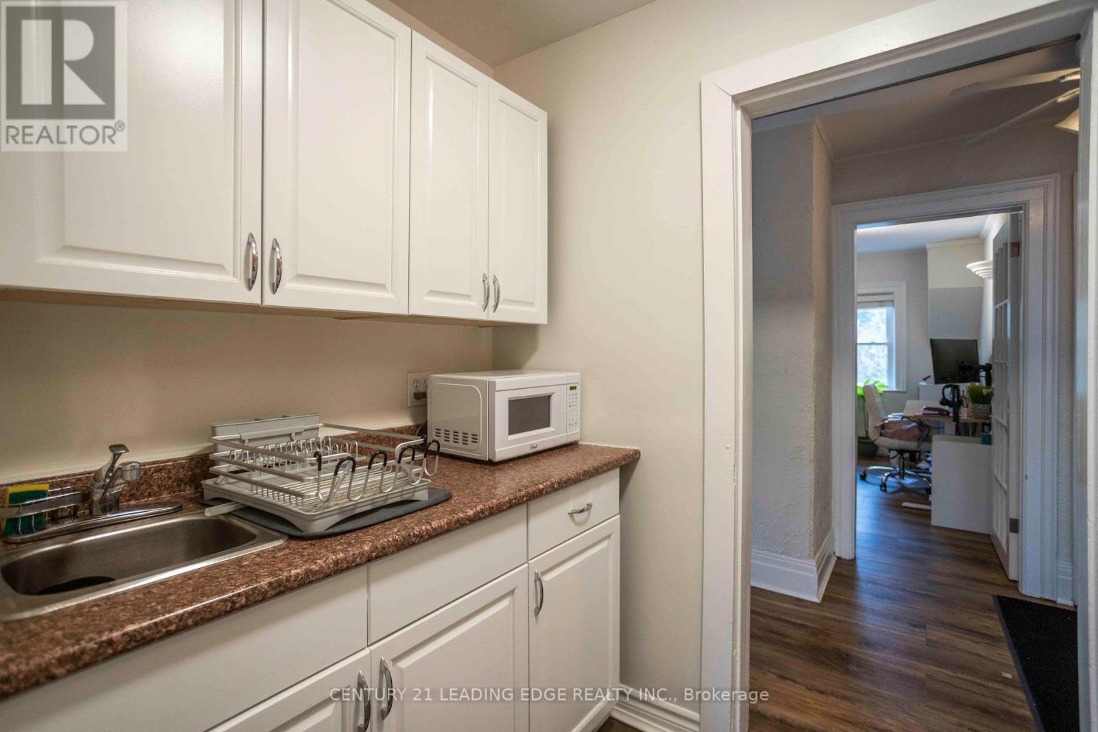 20 Baldwin Street, Whitby, Ontario  L1M 0C7 - Photo 9 - E13728478