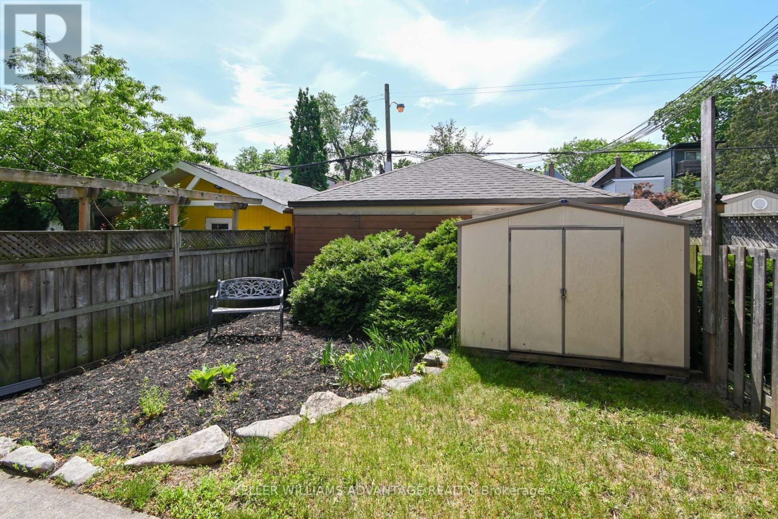 110-112 Dewhurst Boulevard, Toronto, Ontario  M4J 3J3 - Photo 17 - E13728512