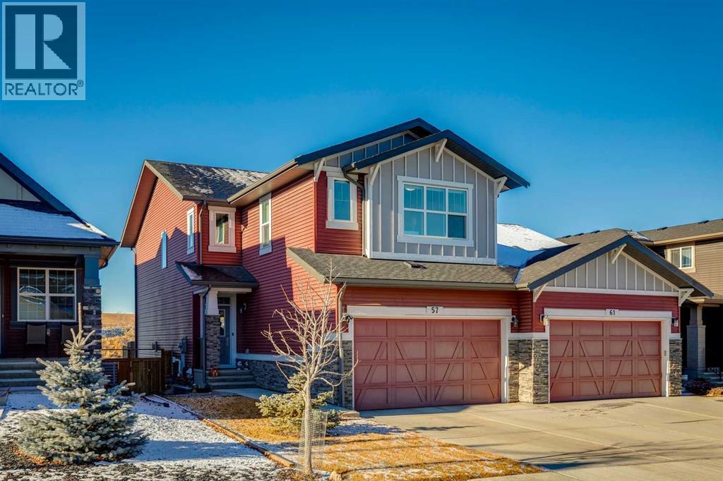 57 Crestridge Bay Sw, Calgary, Alberta  T3B 6H2 - Photo 1 - A2326409