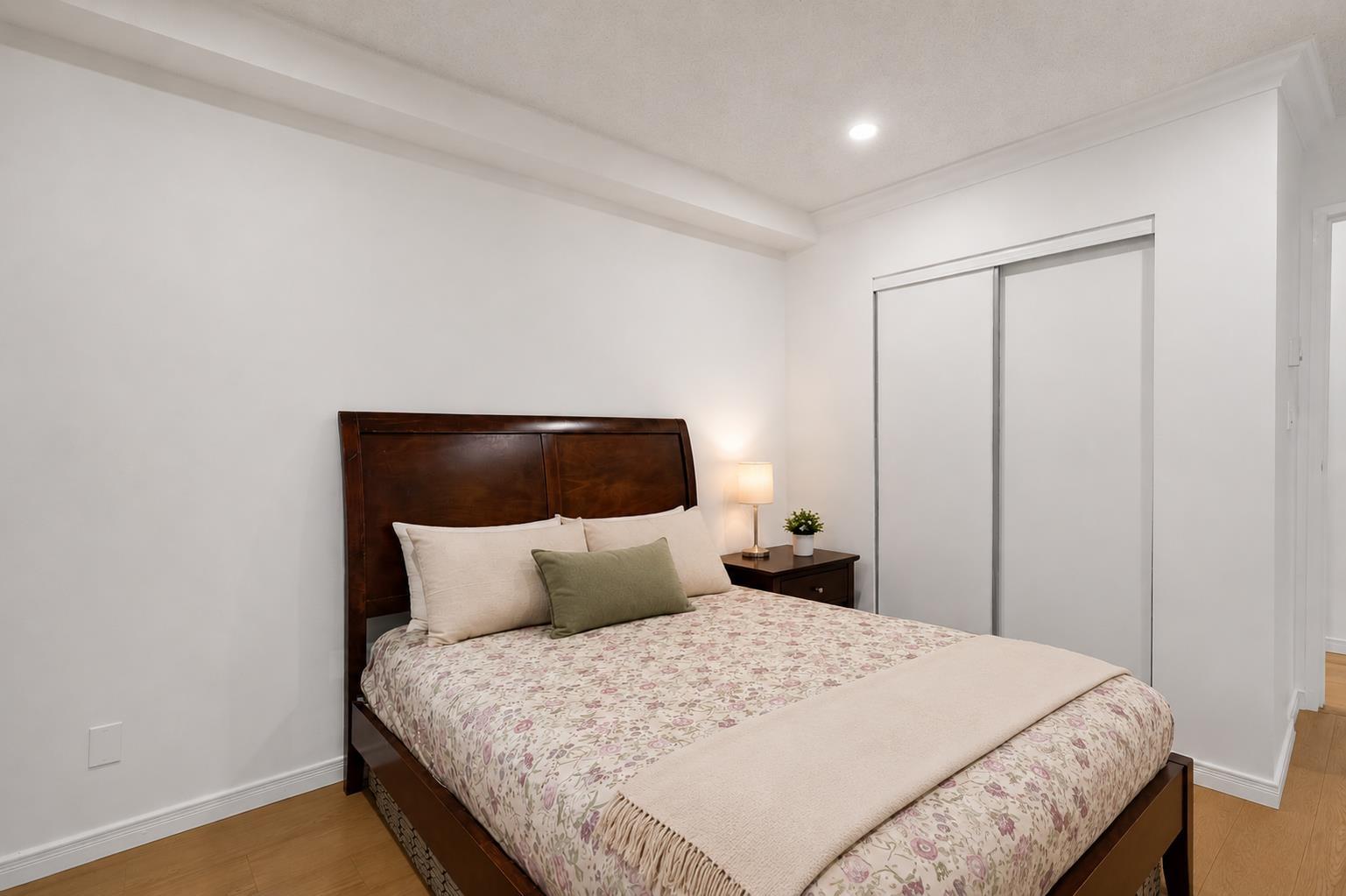 201 10560 154 Street, Surrey, British Columbia  V3R 8A3 - Photo 11 - R3159877